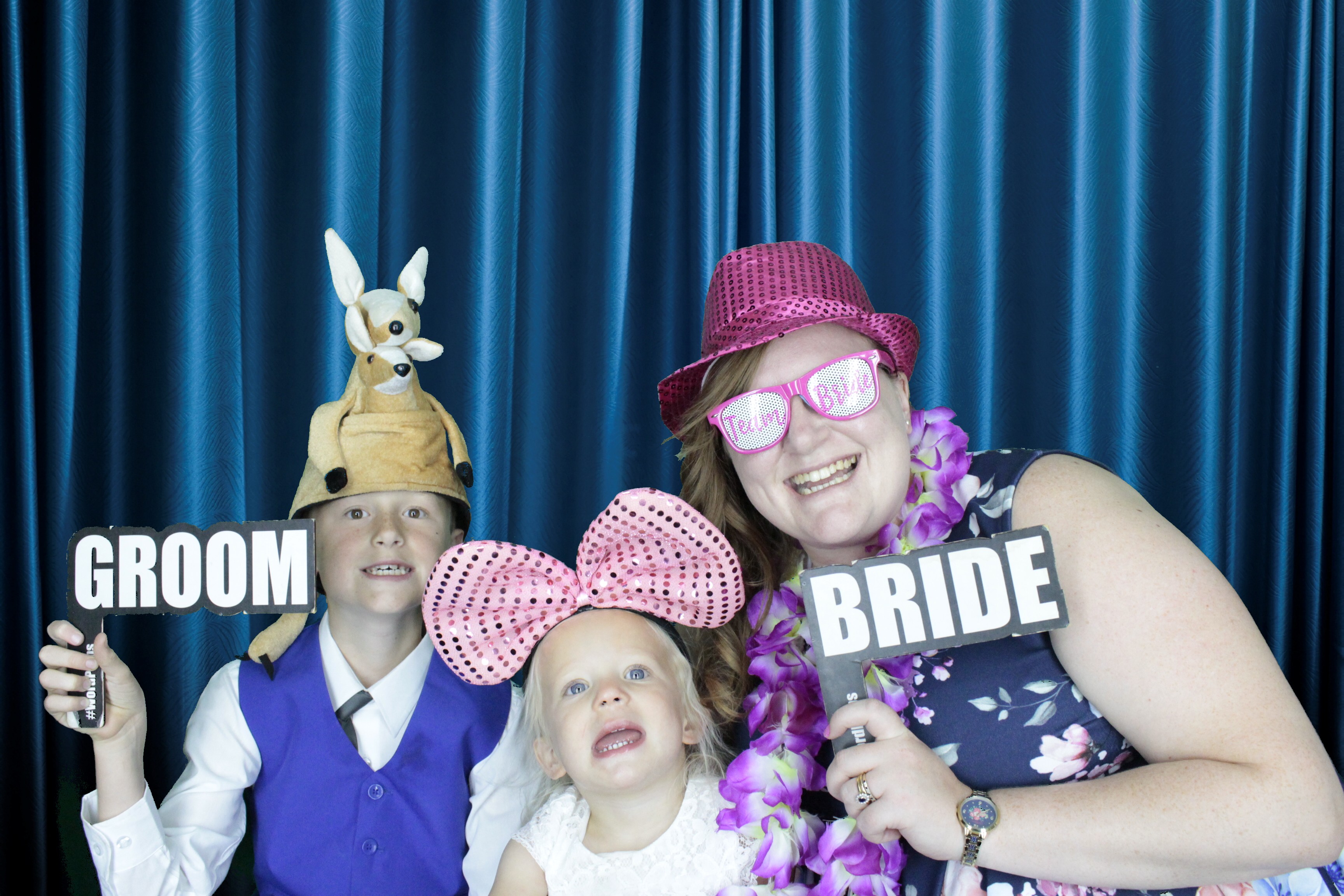 Katie and Jons Wedding | View more photos from the event at gallery.myphotoboothexperience.co.uk/u/MyPhotoBoothExperienceLtd/Katie-and-Jons-Wedding